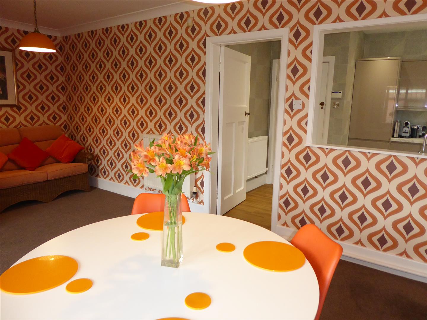 BREAKFAST ROOM